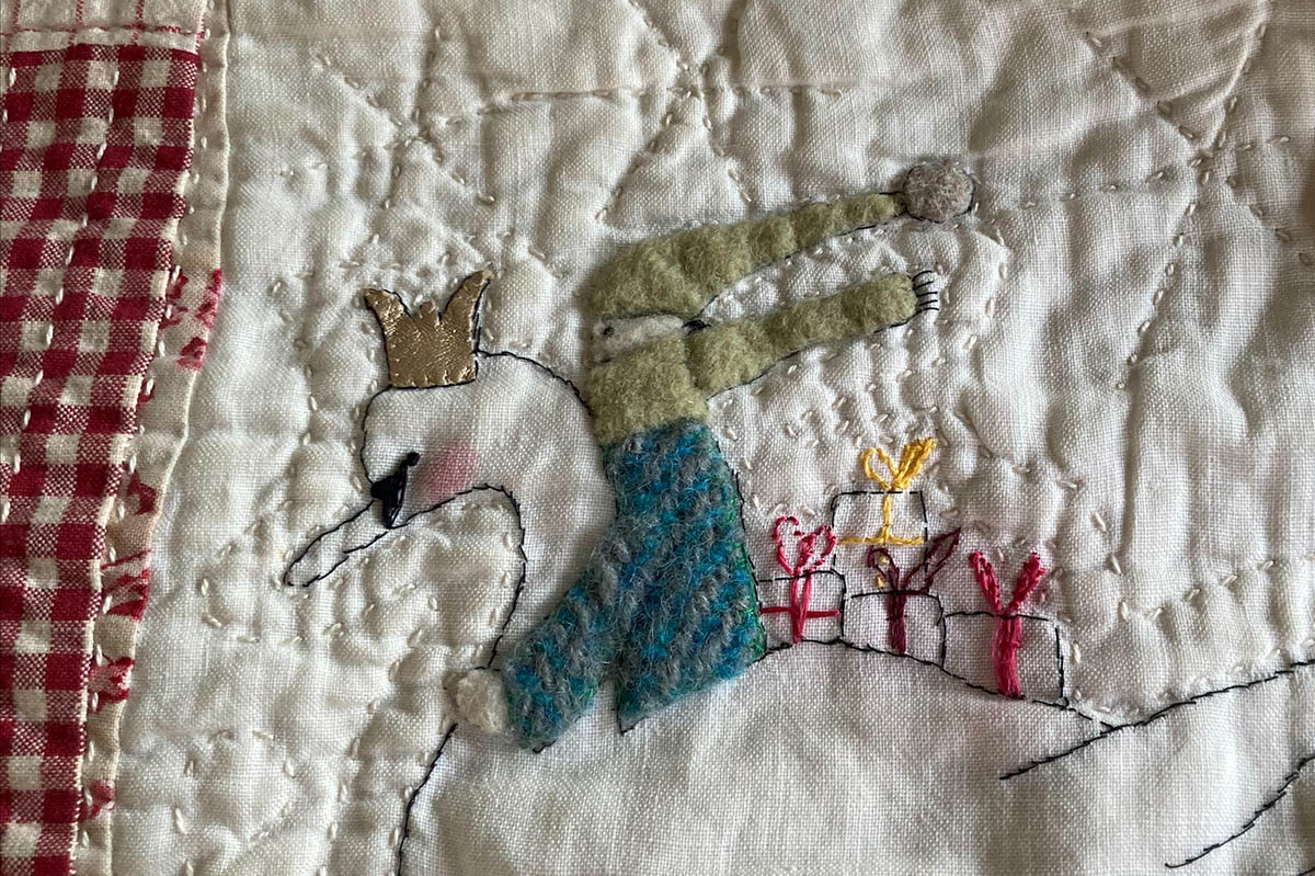 Appliqué & Embroidery Small quilt