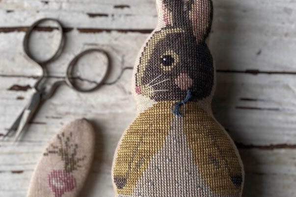 Cross Stitch: Rabbit Scissor Keep & Radish Needle Book